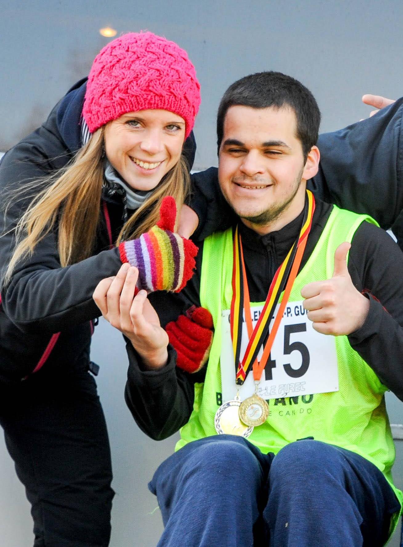Sportéa, personnes en situation de handicap souriantes